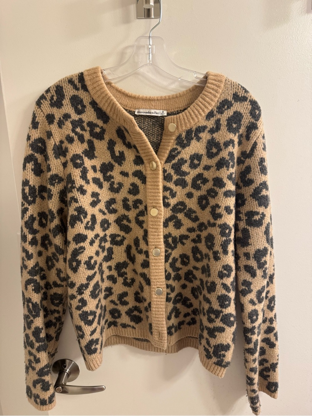 Abercrombie & Fitch Beige Leopard Print Crewneck Cardigan - Picture 2 of 3